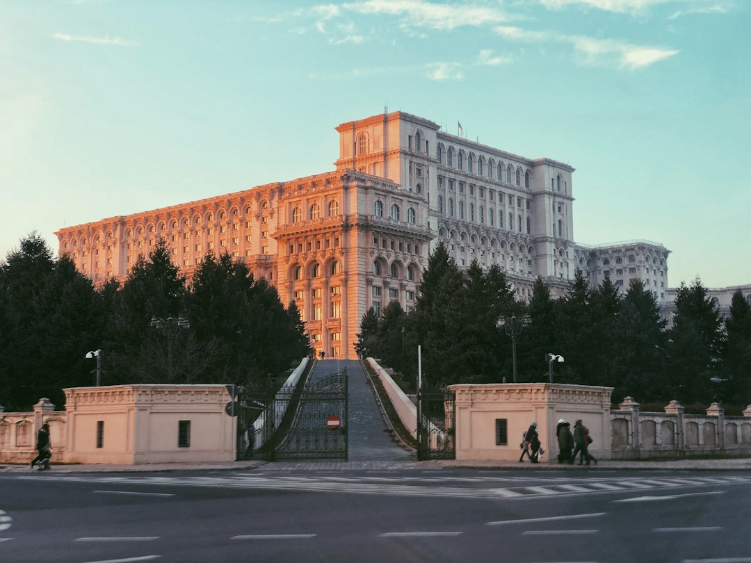 Criza Politică Adâncește Incertitudinea Economică: Consultări Cruciale la Cotroceni