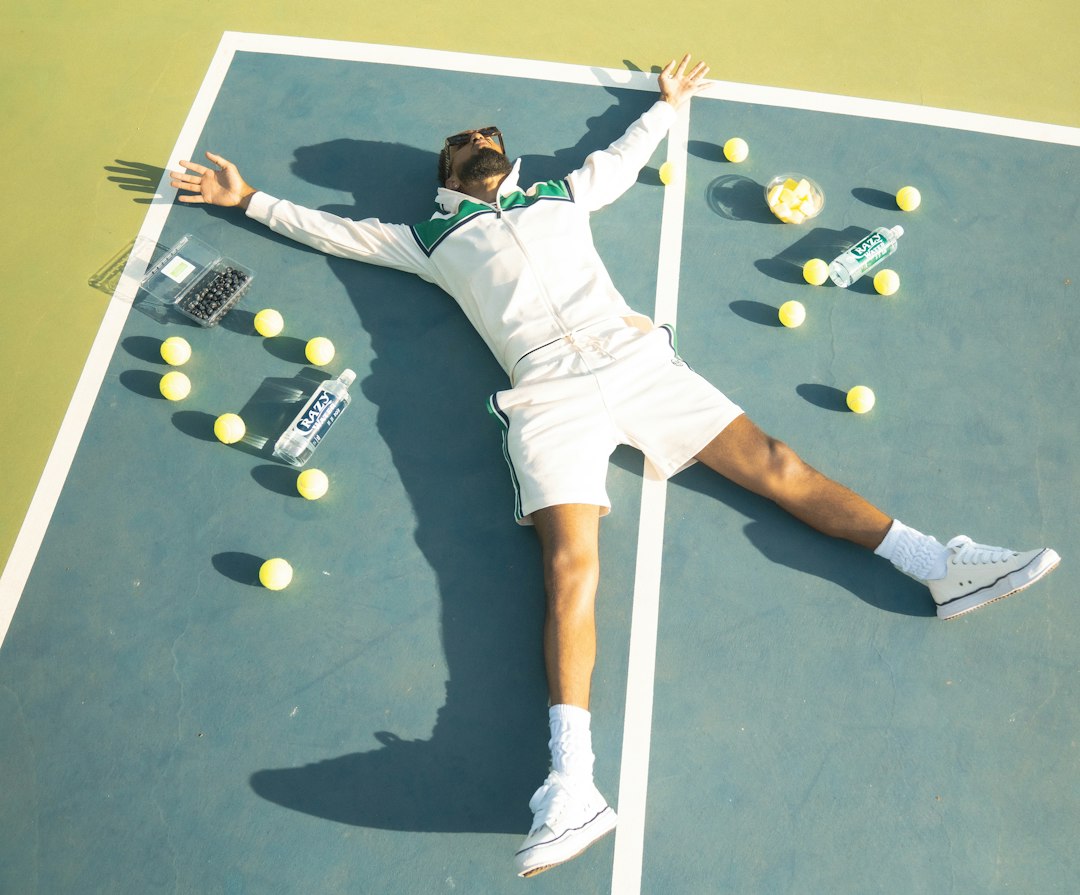 Șoc la China Open: Daniil Medvedev, descalificat după ce a lovit un spectator
